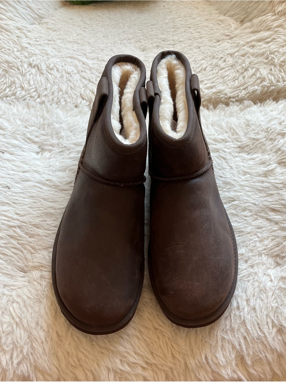 UGG Men’s Brown Australia Classic Mini Stitch Sz 8
